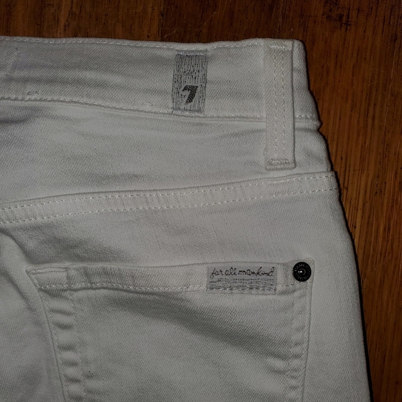 7 For All Mankind White Jeans with Pink Trim NWT - Picture 4 of 13